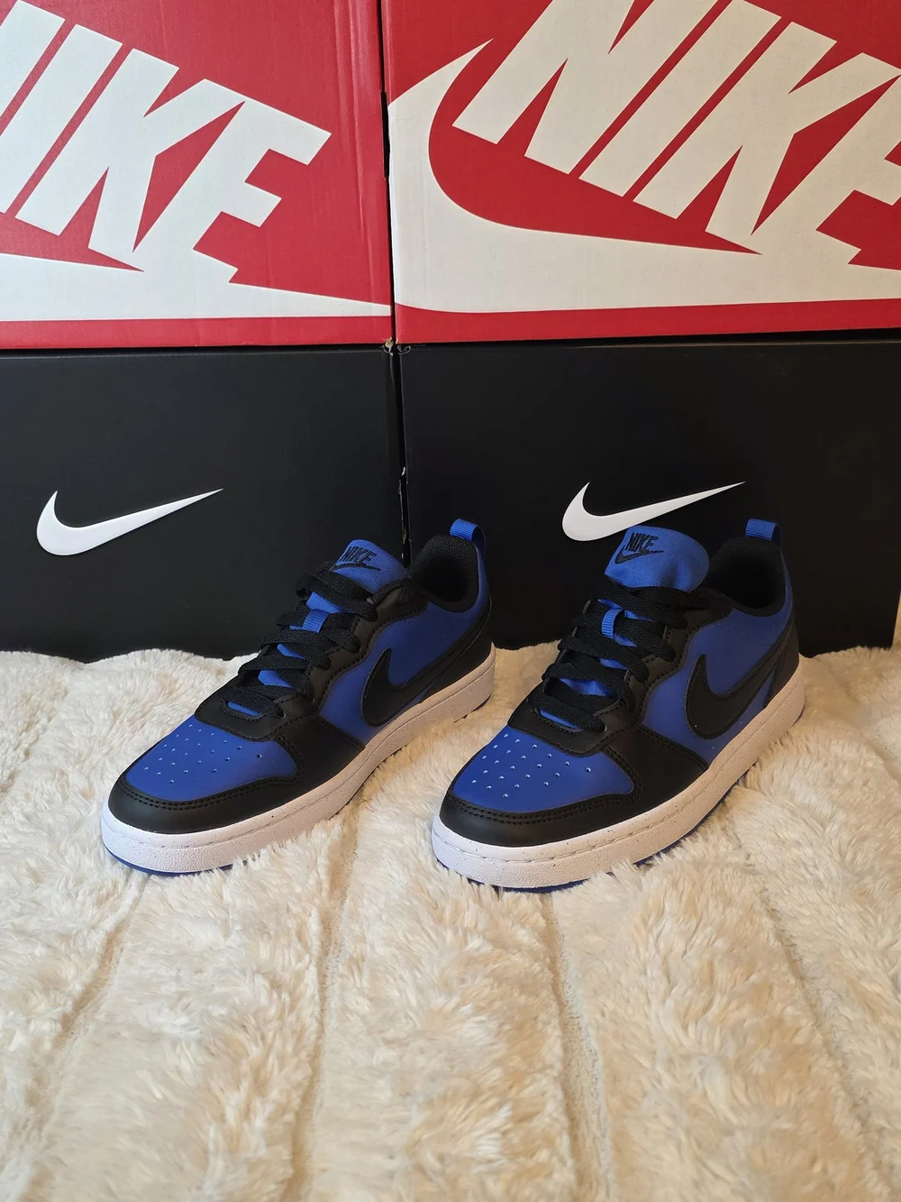 Nike Low Top Sneakers — Black & Royal Blue
